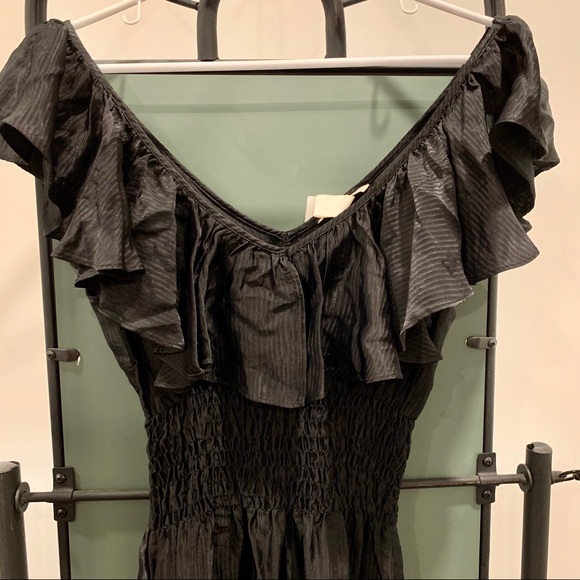 Black Off the Shoulder Maxi Dress - Picture 2 of 3